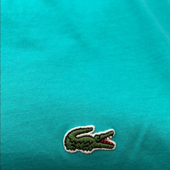 Lacoste men’s short sleeve V neck T shirt. - Picture 5 of 8